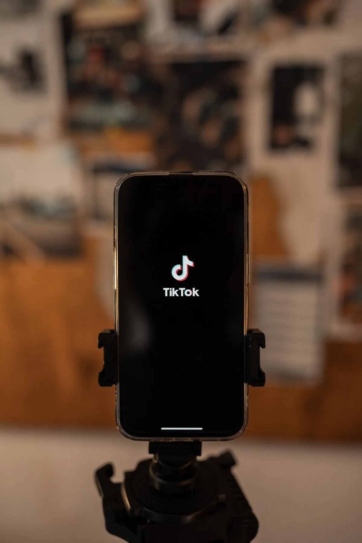 TikTok Ads para Tiendas de Artículos de Pesca y Camping en Chile: Guía Completa 2026